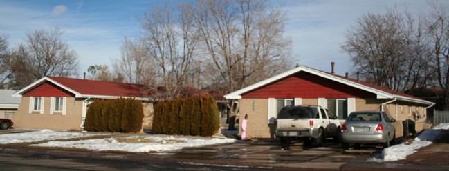 Huron Garden apartments in Littleton, CO - Building Photo - Building Photo