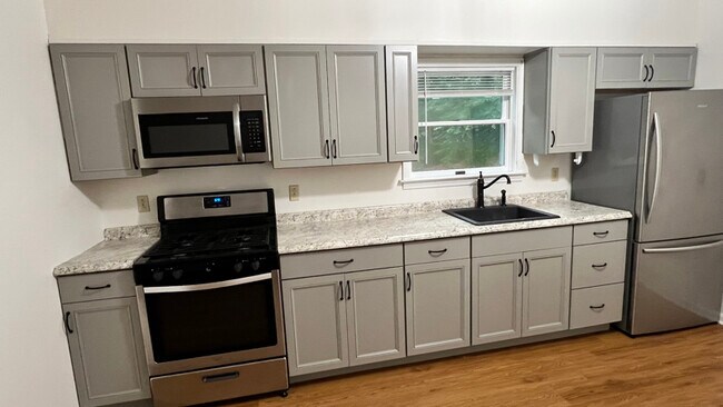 11 Richard Dr in Mahopac, NY - Building Photo - Building Photo