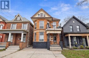 51 Smith Ave in Hamilton, ON - Building Photo