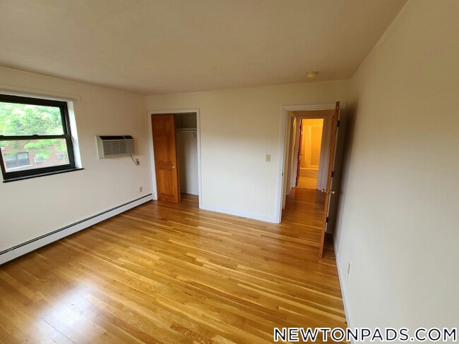 266 Grove St, Unit 4