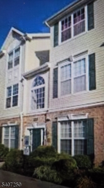 property at 95 Limerick Ln