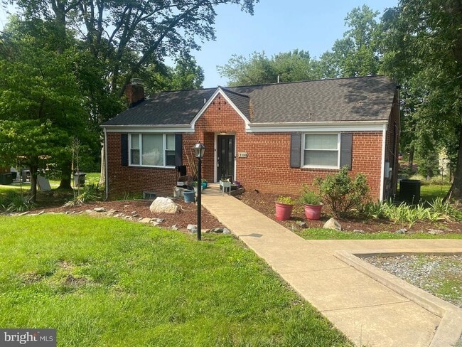 1100 Broadview Rd