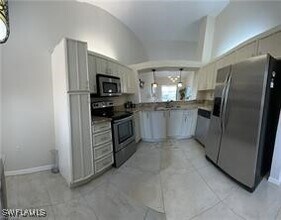 320 Robin Hood Cir in Naples, FL - Building Photo - Building Photo