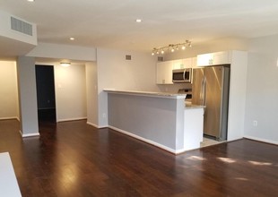 5431 Connecticut Ave NW-Unit -104 in Washington, DC - Building Photo - Building Photo