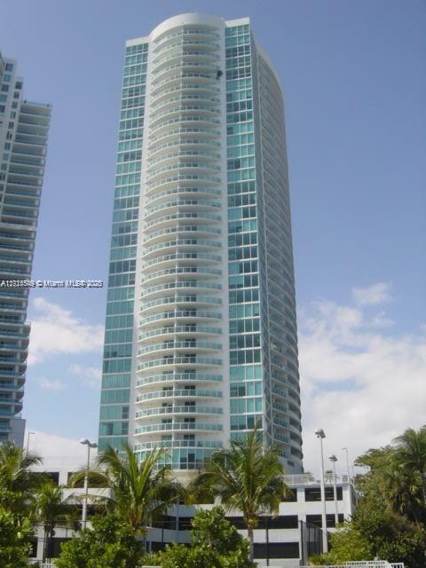 2101 Brickell Ave