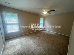 4005 Sassafras Ct in Greensboro, NC - Building Photo - Building Photo