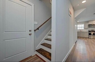 7412 Pond St in Houston, TX - Building Photo - Building Photo