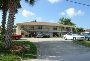 327-329 Orange Blossom Dr Apartments