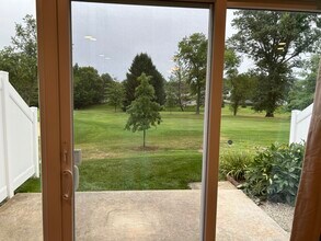 13 Inwood Ter in Freehold, NJ - Foto de edificio - Building Photo