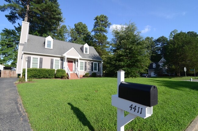 property at 4411 Fort Mchenry Pkwy