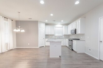 632 Reinhardt Blvd in Georgetown, TX - Building Photo - Building Photo