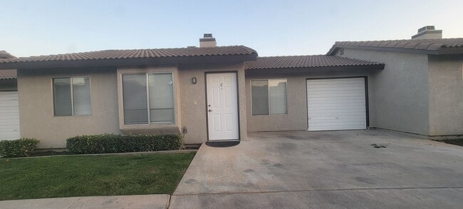 3200 Brookside Dr