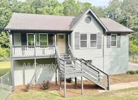1424 7th St NW in Center Point, AL - Building Photo