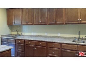 5511 Coldwater Canyon Ave in Los Angeles, CA - Building Photo - Building Photo