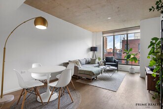 196 Orchard St, Unit 6K in New York, NY - Foto de edificio - Building Photo