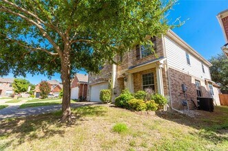 2824 Gooseberry Dr in Plano, TX - Foto de edificio - Building Photo