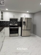 136 Lawson Rd in Toronto, ON - Building Photo - Building Photo