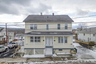 1730 Ash St in Scranton, PA - Building Photo