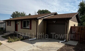 364 S Salem St in Aurora, CO - Building Photo - Building Photo