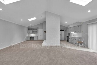 1116 Reverdy Ln in Matthews, NC - Building Photo - Building Photo