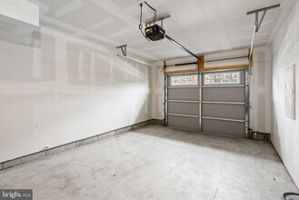 105 Higher Rock Ct in North Wales, PA - Building Photo - Building Photo