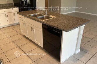 1894 Moon Cactus Ct in Ruskin, FL - Building Photo - Building Photo