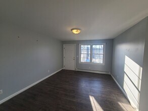 127-133 Railroad St in New Milford, CT - Building Photo - Building Photo