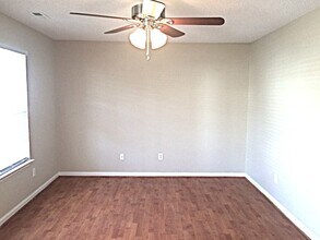 208 Julian Pond Ln in Kernersville, NC - Building Photo - Building Photo