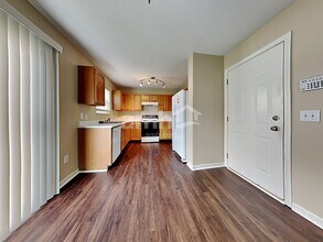 6726 Aviva Way in Indianapolis, IN - Building Photo - Building Photo