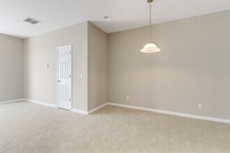 65 Canyon Oak Loop in Richmond Hill, GA - Building Photo - Building Photo