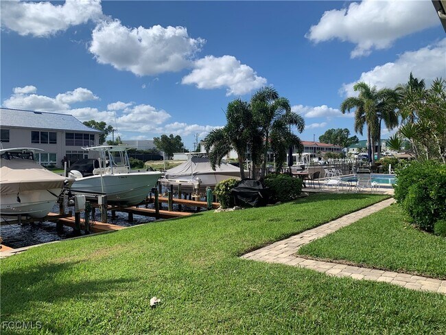 property at 1628 SE 46th St