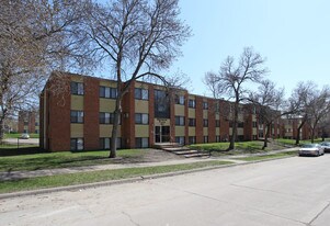 Anderson Plaza Apartments in Minneapolis, MN - Building Photo