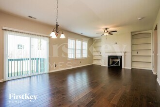 78 W Lumber Ct in Clayton, NC - Building Photo - Building Photo