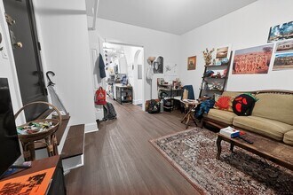 6636 N Glenwood Ave in Chicago, IL - Building Photo - Building Photo