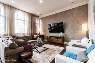 133 S 3rd St in Louisville, KY - Building Photo - Building Photo