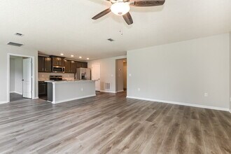 3348 Blue Catfish Dr in Jacksonville, FL - Building Photo - Building Photo