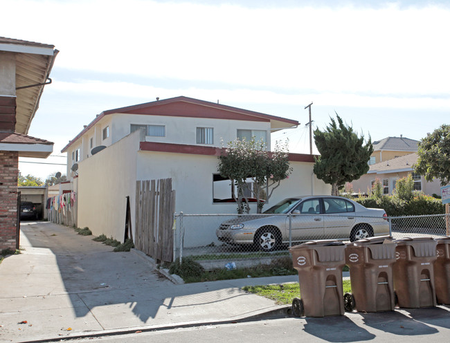 1648 W 107th St in Los Angeles, CA - Building Photo - Building Photo