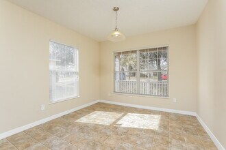 4085 Waltham Forest Dr in Tavares, FL - Building Photo - Building Photo