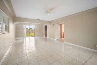 545 12th Ave N in St. Petersburg, FL - Building Photo - Building Photo