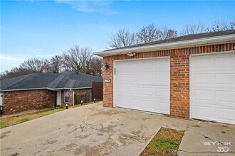 731 Erika Ave in Fayetteville, AR - Building Photo - Building Photo