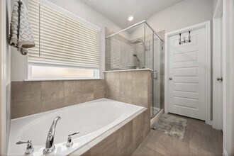 6910 Lebec Dr in Arcola, TX - Building Photo - Building Photo