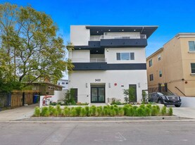 5432 Hermitage Ave in Los Angeles, CA - Building Photo