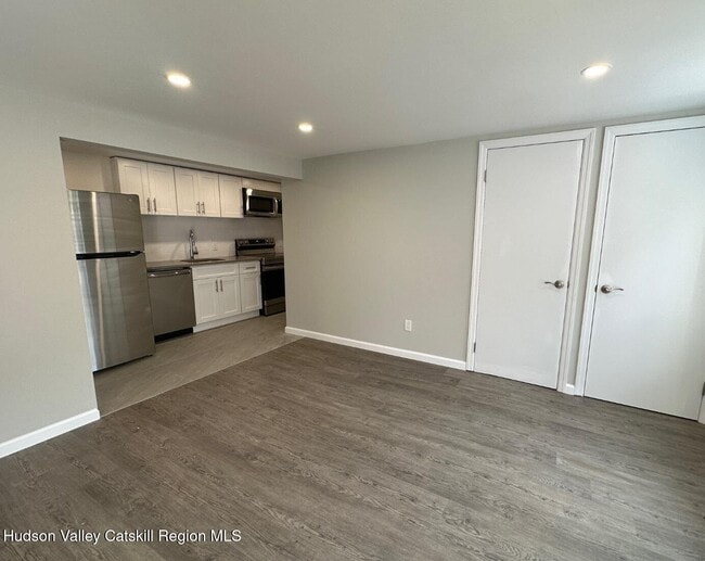 218 Water St in Catskill, NY - Building Photo - Building Photo
