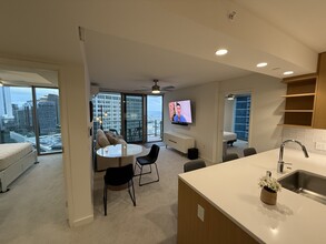 1388 Kapiolani Blvd, Unit Sky #2201 in Honolulu, HI - Building Photo - Building Photo