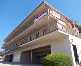 Hillside Apartments in Los Angeles, CA - Building Photo - Building Photo