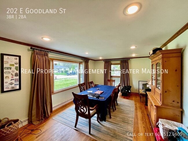 202 E Goodland St in Sun Prairie, WI - Building Photo - Building Photo
