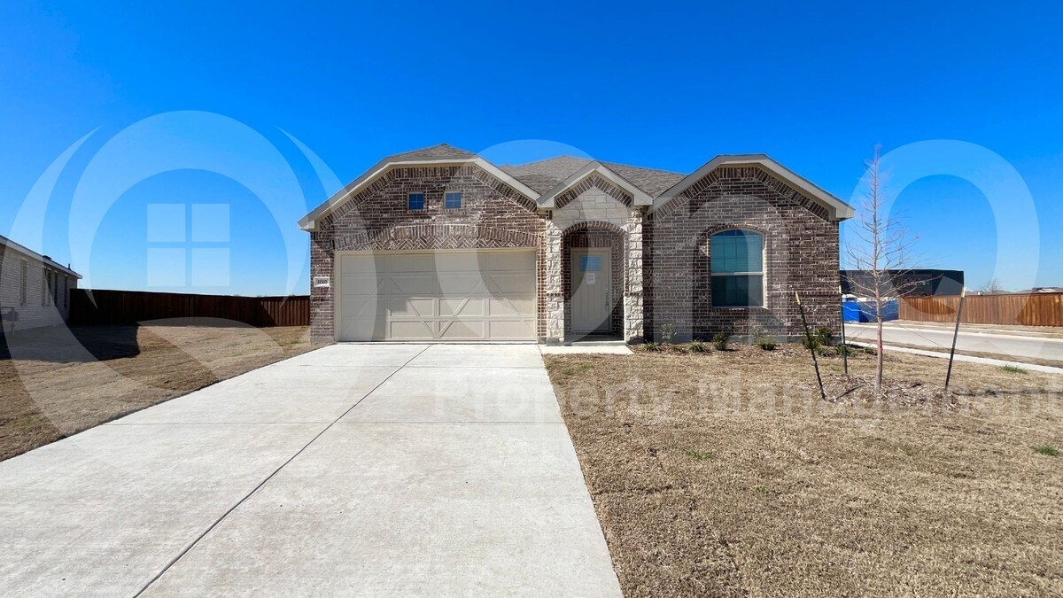 1220 Ipkiss Ave in Little Elm, TX - Building Photo