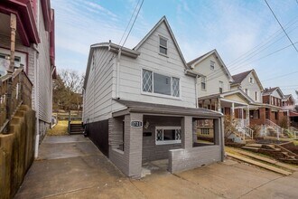 1721 Mt Joseph St in Pittsburgh, PA - Building Photo - Building Photo