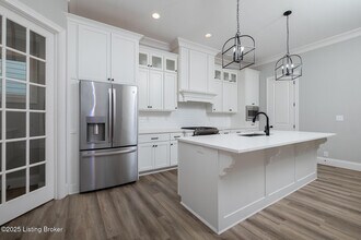 6222 Mistflower Cir in Prospect, KY - Building Photo - Building Photo