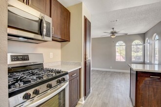 Artisan Apartments in Las Vegas, NV - Foto de edificio - Building Photo